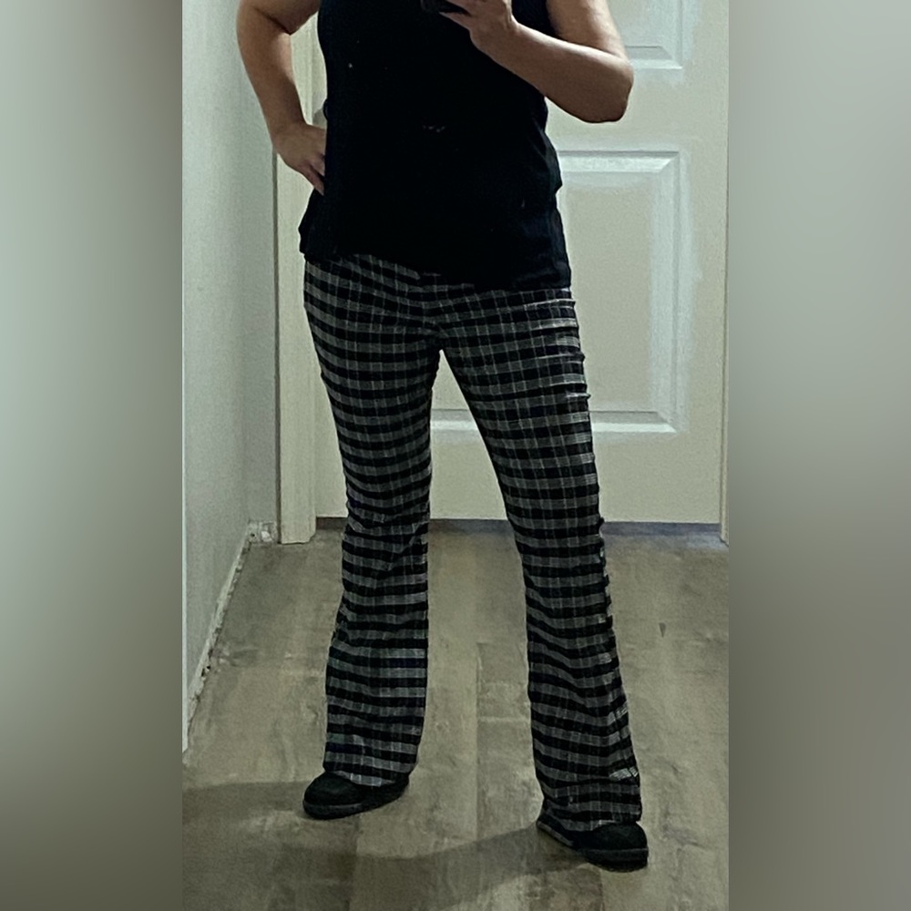 Size Large Sugar Rain Black & White Pants